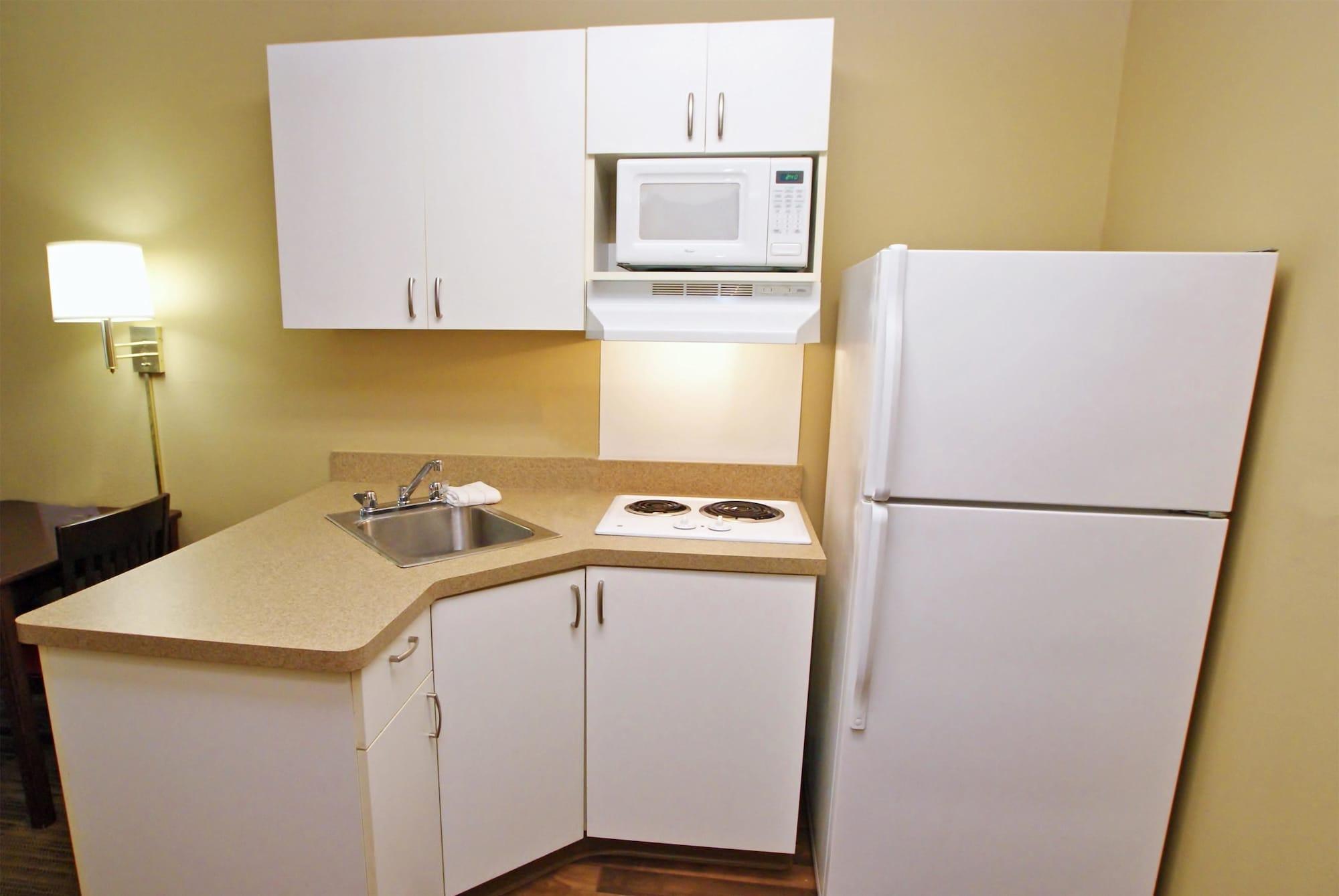 Extended Stay America Select Suites - Springfield - South Екстер'єр фото
