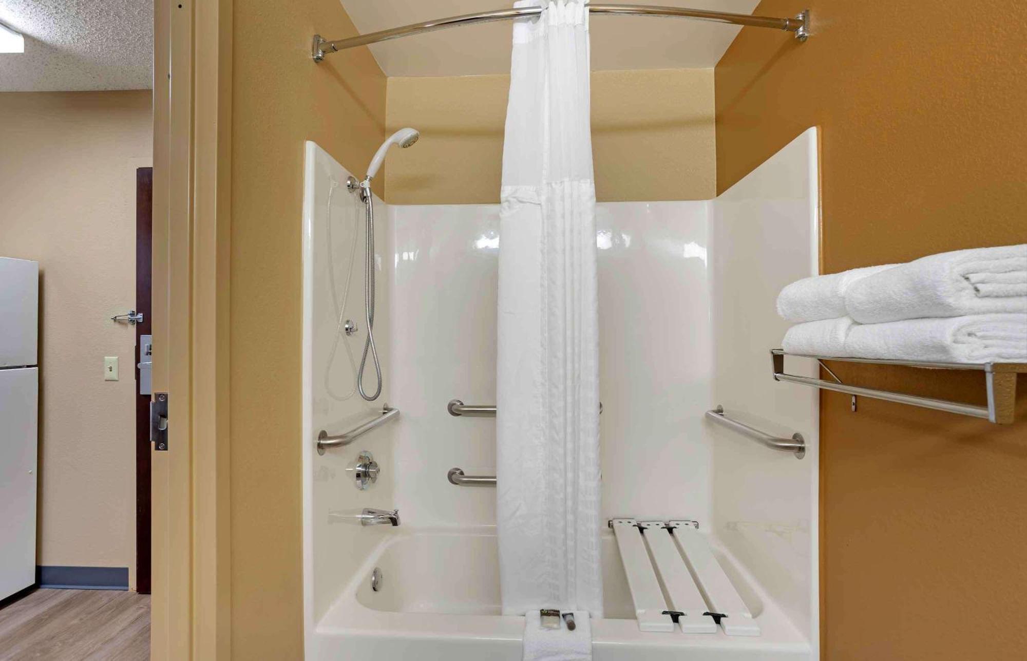 Extended Stay America Select Suites - Springfield - South Екстер'єр фото
