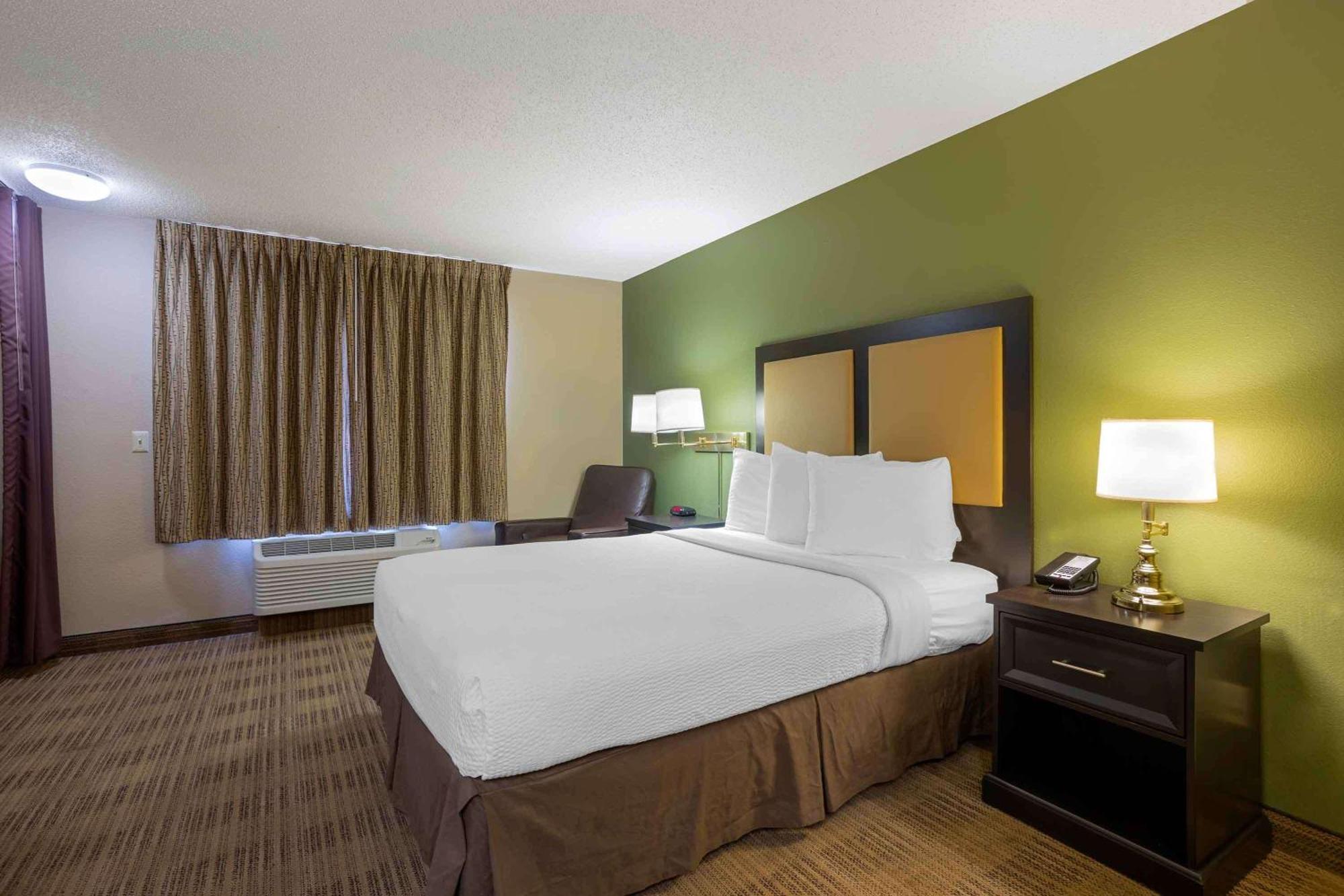 Extended Stay America Select Suites - Springfield - South Екстер'єр фото